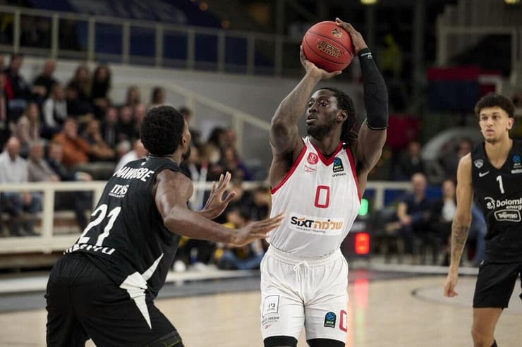 טרנטו - הפועל ת"א ג'ונתן מוטלי