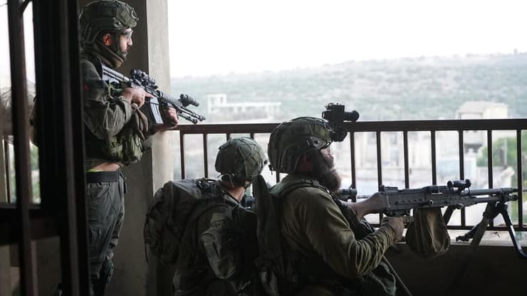 תיעוד מהפעילות הקרקעית של לוחמי המילואים בחטיבת הצנחנים 646 במתחם השהייה של ארגון טרור חיזבאללה שבדרום לבנון