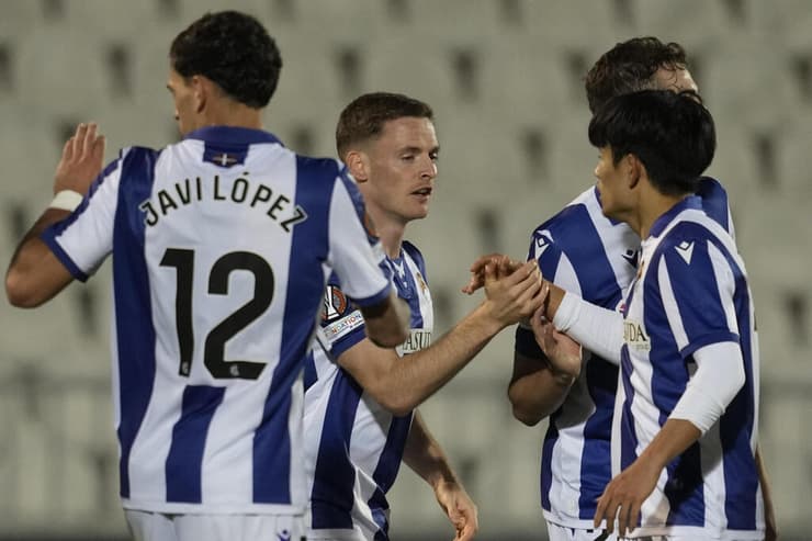 במופגן שיחקה בניוטרל. גומס (צילום: AP Photo/Darko Vojinovic) גומס