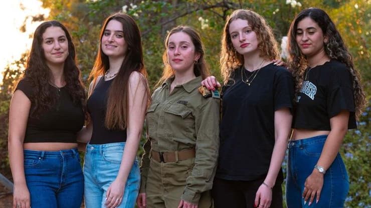 מפגש של לוחמות תאג"ד מגדוד קרק"ל שקפצו למוצב סופה ב-7 לאוקטובר