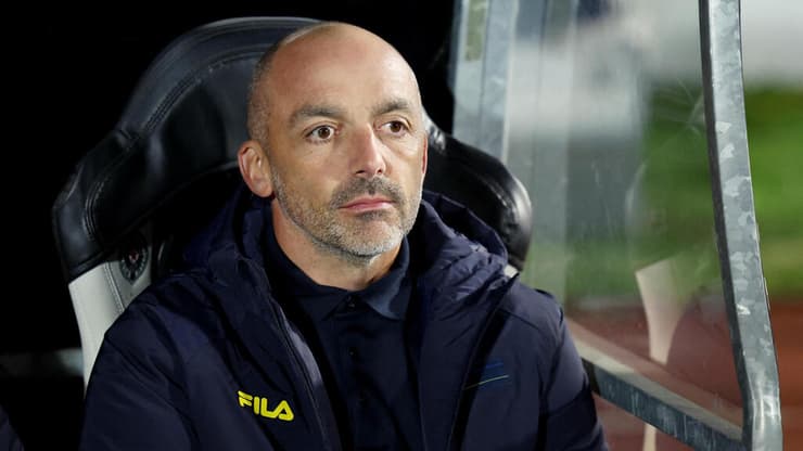 נאמן לשיטה. לאזטיץ' (צילום: REUTERS/Marko Djurica) לאזטיץ'