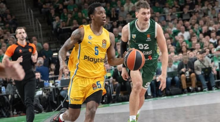 סייבן לי (אלעד גולדשטיין, מכבי ת"א) סייבן לי