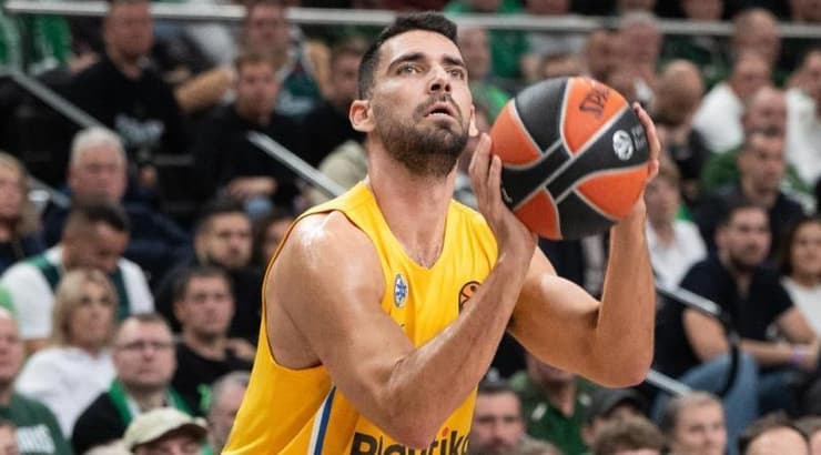 רפי מנקו (אלעד גולדשטיין, מכבי ת"א) רפי מנקו