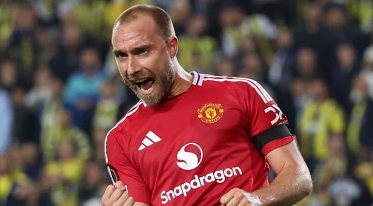 כריסטיאן אריקסן מאושר