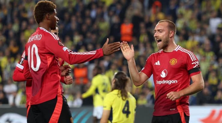 כריסטיאן אריקסן חוגג עם מרקוס רשפורד