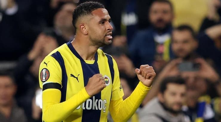 יוסוף א-נסירי חוגג