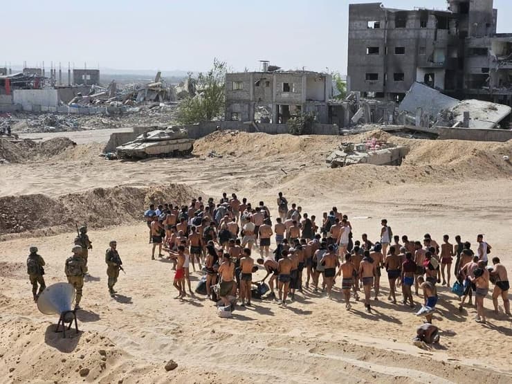 מערבית לבית לאהיא, הצבא עצר את כל הגברים שהיו בבתי מחסה עבור עקורים