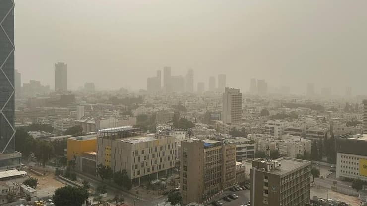 אובך כבד בתל אביב