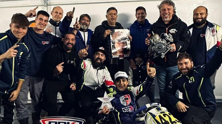 גיא אלבג עם הצוות שלו. "רק בעשר בלילה אמרו לי שלירי נחטפה" (צילום: יח"צ) גיא אלבג