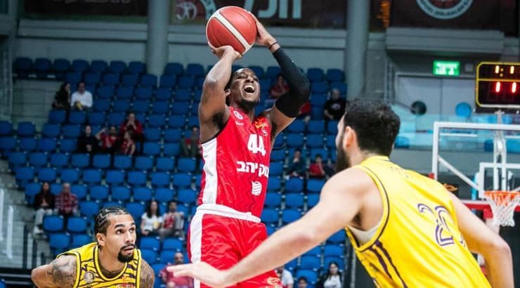 ספידי סמית' עולה לזריקה (אורן בן חקון) ספידי סמית' עולה לזריקה