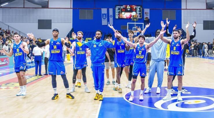 שחקני מכבי תל אביב (רועי כפיר) שחקני מכבי תל אביב