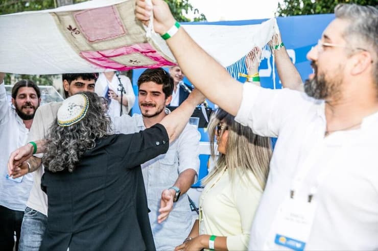 התכנסות "אשא עיני" בירושלים, כחלק מטקס קבלת מתגיירים ומתגיירות לקהילת התנועה הרפורמית