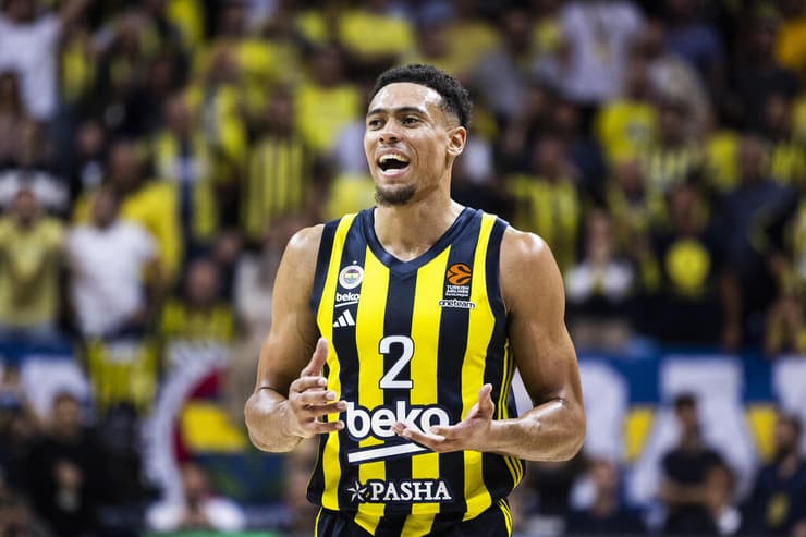 משחקן לא יציב, לכזה שכל מאמן ביורוליג היה רוצה אצלו. בולדווין (Tolga Adanali/Getty Images) שחקן פנרבחצ'ה ווייד בולדווין