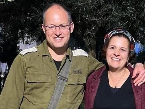 "יש חשיבות לקול של נשים דתיות". ד"ר תהילה אליצור ובן זוגה יאיר