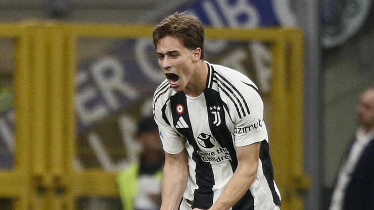 עלה מהספסל - ועשה היסטוריה. יילדיז חוגג (צילום: REUTERS/Alessandro Garofalo) ליוואי רנדולף