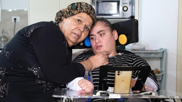 יפה חורי ובתה הודיה