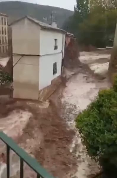 צילום: רשת X שיטפונות בספרד