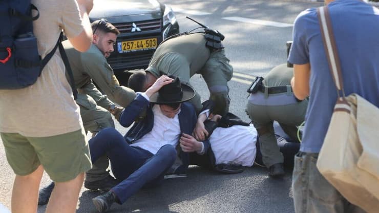 יום גיוס חרדים בתל השומר - מחאת חרדים כנגד הגיוס