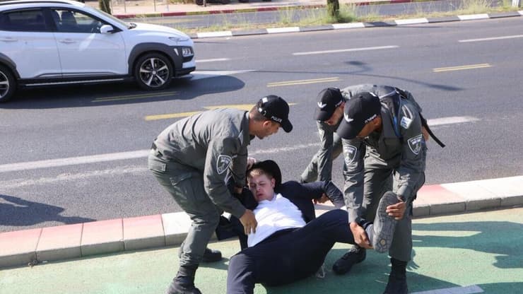 יום גיוס חרדים בתל השומר - מחאת חרדים כנגד הגיוס