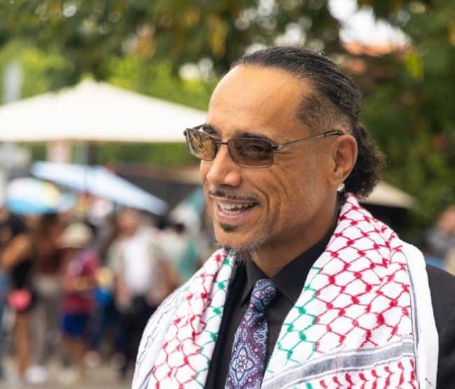 פרופ' רודולף בוצ' ואר. מקפיד לקרוא לישראל "הישות הציונית" (צילום: מתוך הרשתות החברתיות) פרופ׳ רודולף "בוצ'" ואר