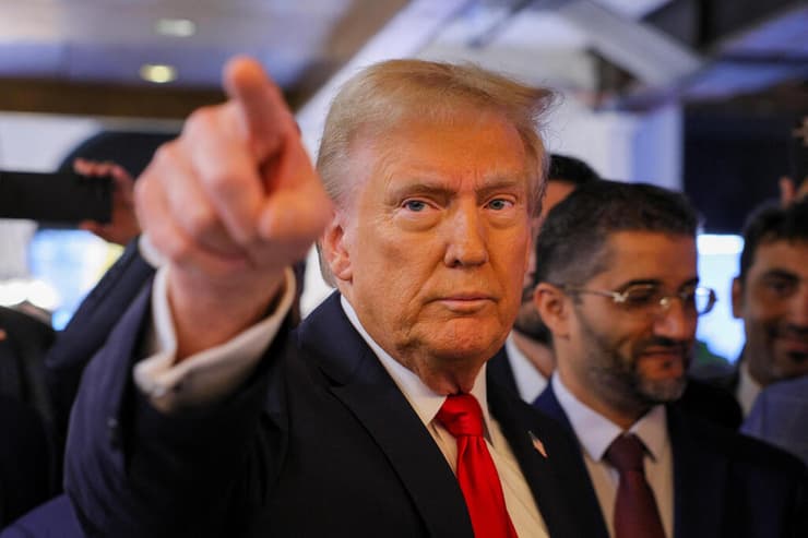 דונלד טראמפ באירוע קמפיין בחירות במישיגן