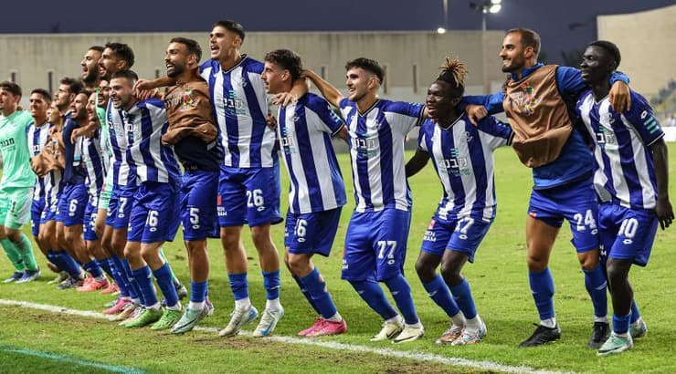 חגיגות ניצחון בהפועל פתח תקווה