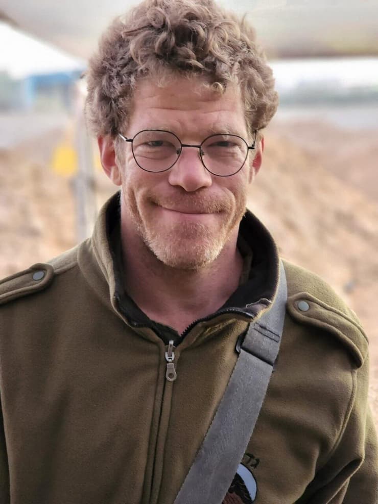 ד"ר לירן גלעדי רופא משפחה ולוחם