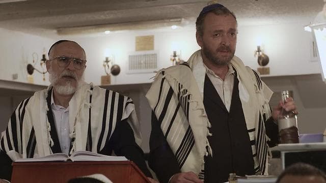 יעקב כהן (משמאל) ושלום אסייג מתוך "שנות ה-80"