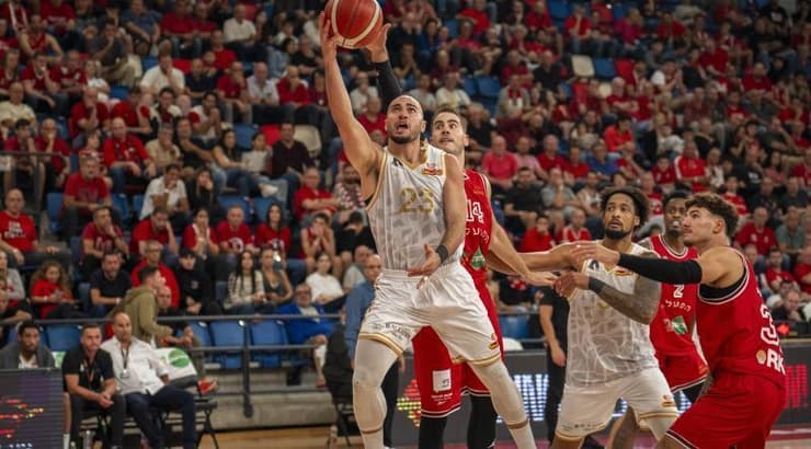 מוריאל לוטאטי