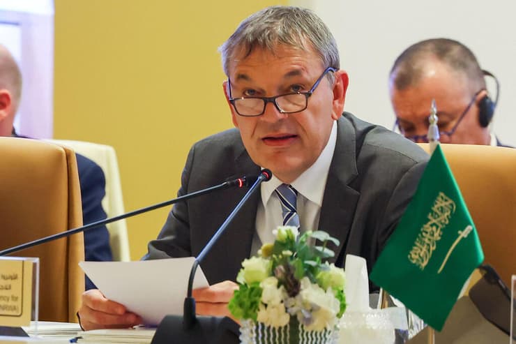 ראש אונר"א לזריני בריאד (צילום: Fayez Nureldine / AFP) פיליפ לזריני