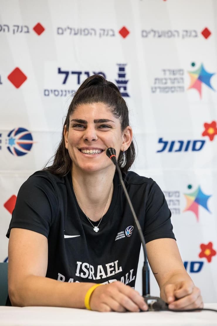 שחקנית נבחרת הנשים של ישראל דניאל רבר