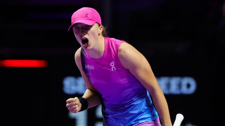 איגה שוויונטק