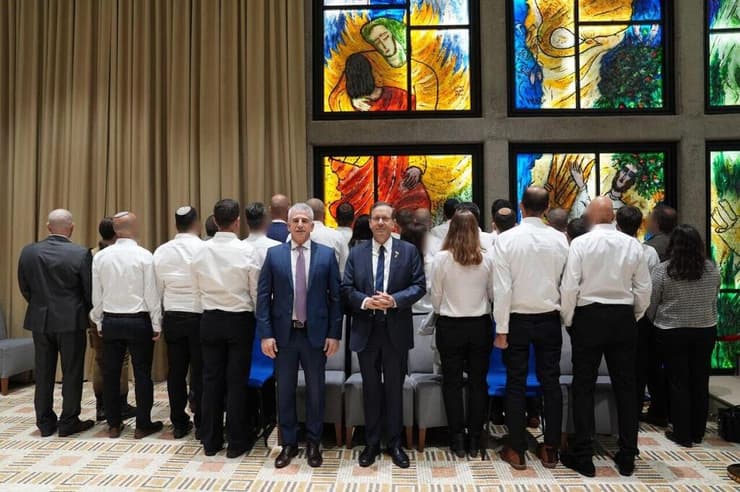 פרס ביטחון ישראל הוענק לצוותים של משרד הביטחון, צה"ל, המוסד, השב"כ והתעשיות הביטחוניות על פרויקטים טכנולוגיים שהשפיעו על הישגי צה"ל במלחמת חרבות ברזל