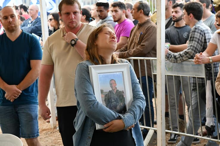 הלוויתו של סמ"ר יאיר חנניה ז"ל בבית העלמין במצפה נטופה