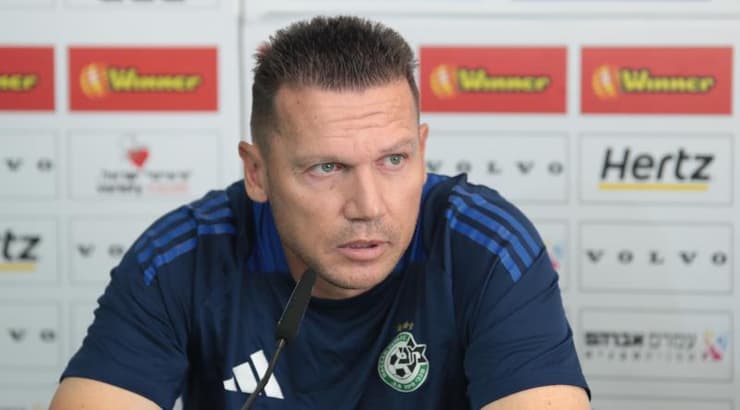 "מודעים לביקורת". בכר (עמרי שטיין, ONE) "מודעים לביקורת". בכר