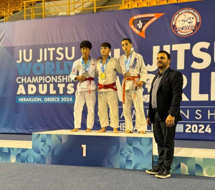 דניאל בוארון על הפודיום