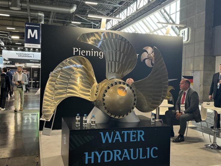 תערוכת הנשק הימי הגדולה בעולם יורונבל