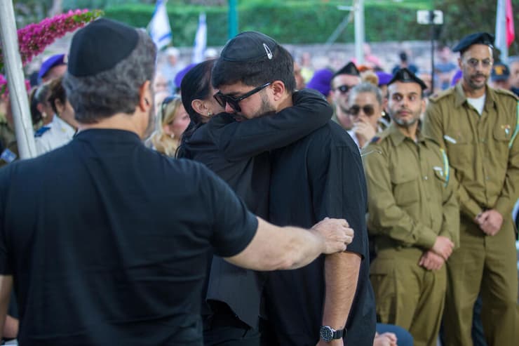 הלוויתו של רב סמל במיל' סנטיאגו עובדיה ז"ל