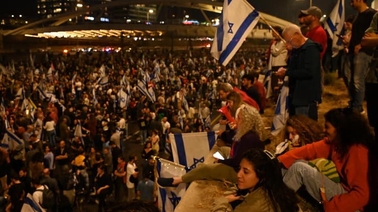  מחאה נגד פיטורי שר הביטחון יואב גלנט בצומת קפלן