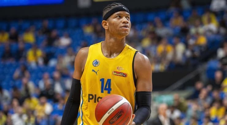 חסיאל ריברו (רועי כפיר) חסיאל ריברו