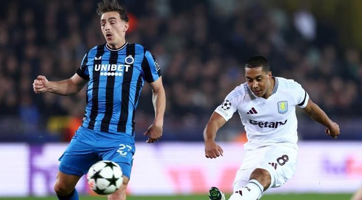 יורי טילמנס בועט