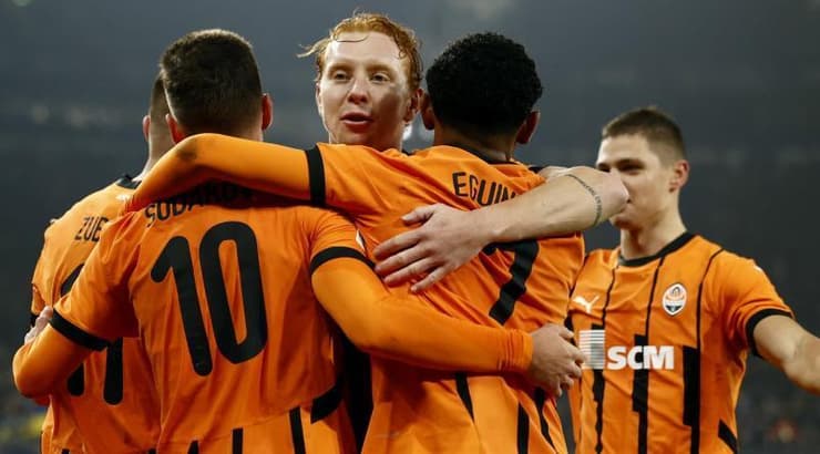 שחקני שחטאר דונייצק מאושרים