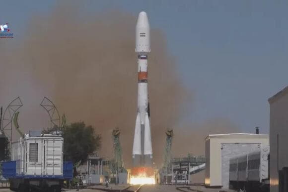 גם האיראנים שם. שיגור הטיל סויוז 2.1 מרוסיה השבוע, עם שני הלוויינים החדשים של איראן 
