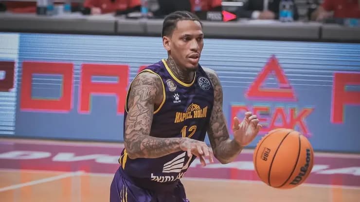 שחקן הפועל חולון מייקל קייזר