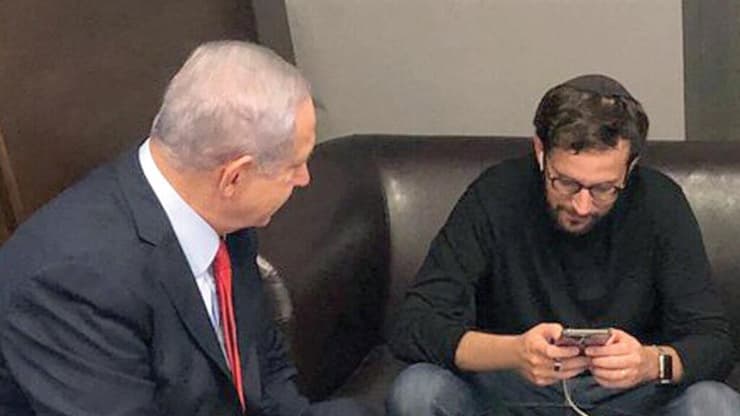 טופז לוק (מימין) ויונתן אוריך עם ראש הממשלה בנימין נתניהו