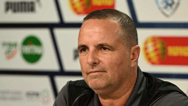 מאמן נבחרת ישראל רן בן שמעון