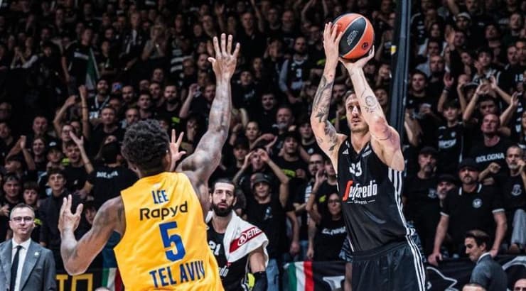 פולונרה זורק