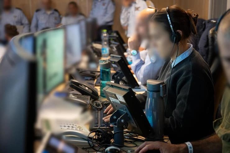 תמונות בלעדיות של רגעי התקיפה באיראן בבור חיה"א 