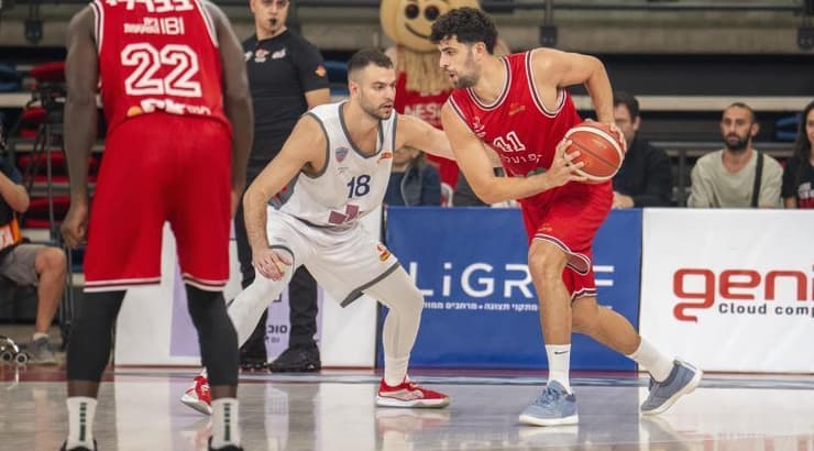 תומר גינת מול רז אדם