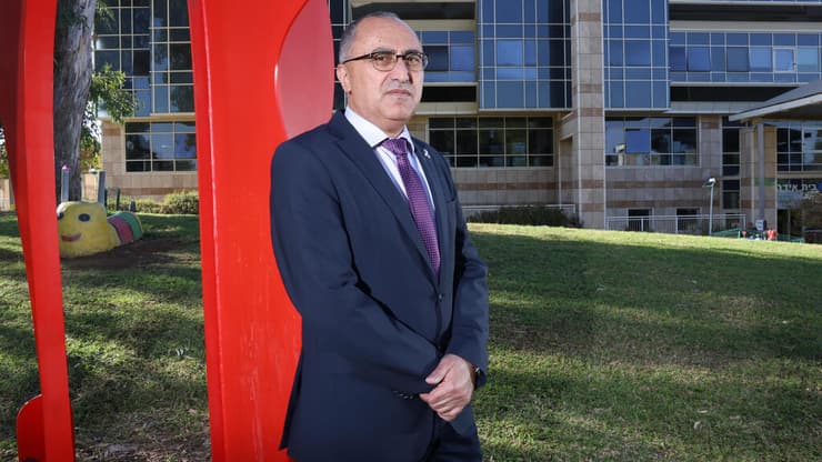 פרופ' טריף בדר